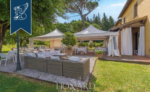 Castle for Sale in Molino d'Egola, Tuscany, Italy