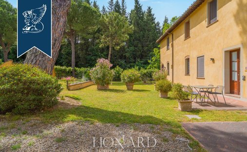 Castle for Sale in Molino d'Egola, Tuscany, Italy