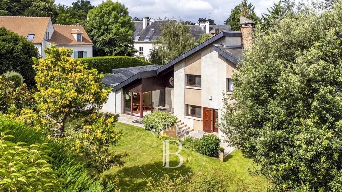 House in Forêt, Saint-Germain-en-Laye, France 1 - 15332809