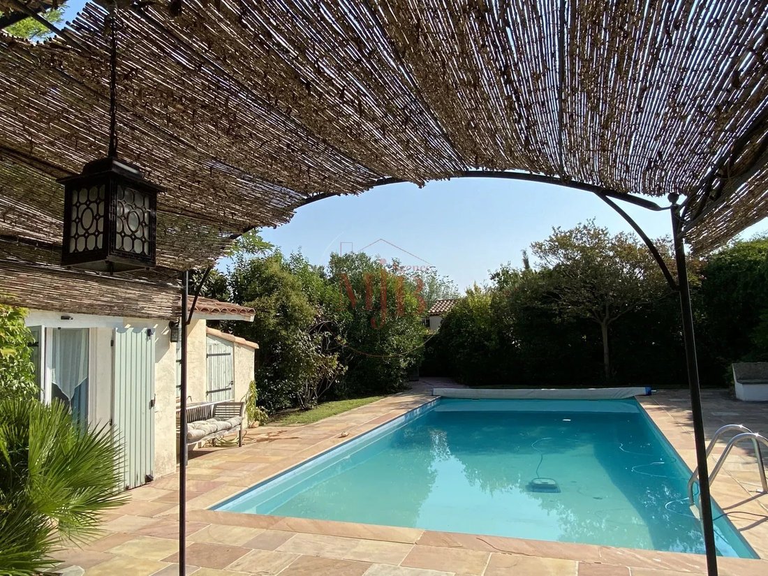 Villa in Noyau Villageois-Zone Urbaine, Velaux, France 3 - 16084797