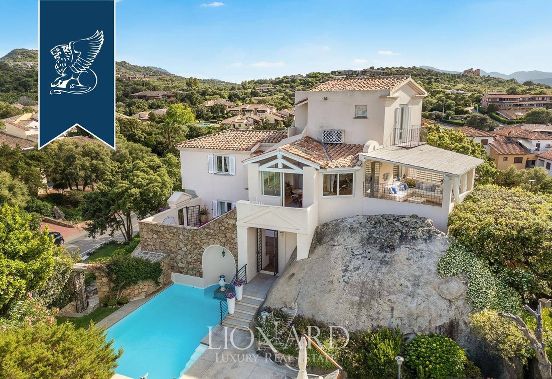Villa in Rudalza, Olbia, Italy 2 - 16095981