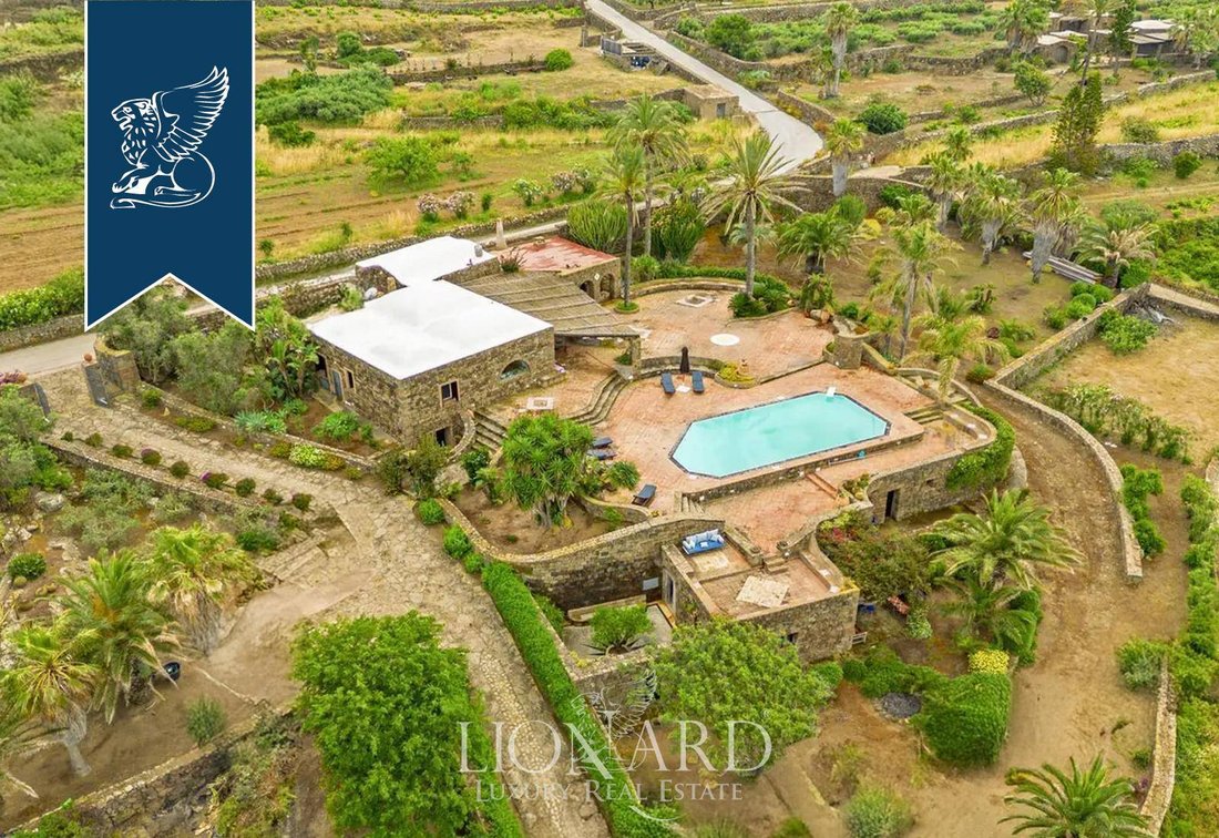 Villa in Pantelleria, Sicily, Italy 2 - 16095987