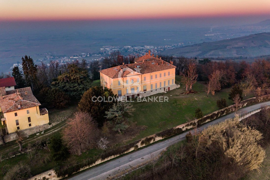 A Crown of Vineyards: Santa Giuletta’s Timeless Castle in Lombardy’s Golden Hills