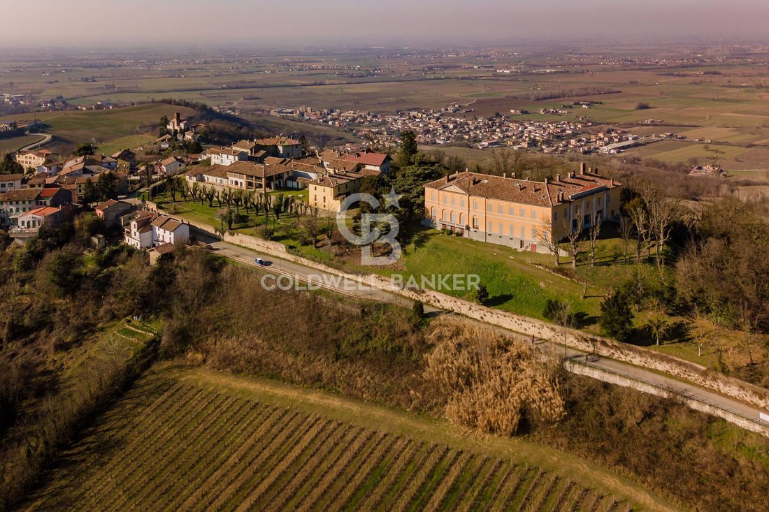 A Crown of Vineyards: Santa Giuletta’s Timeless Castle in Lombardy’s Golden Hills