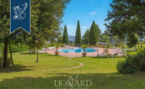 Castle for Sale in Molino d'Egola, Tuscany, Italy