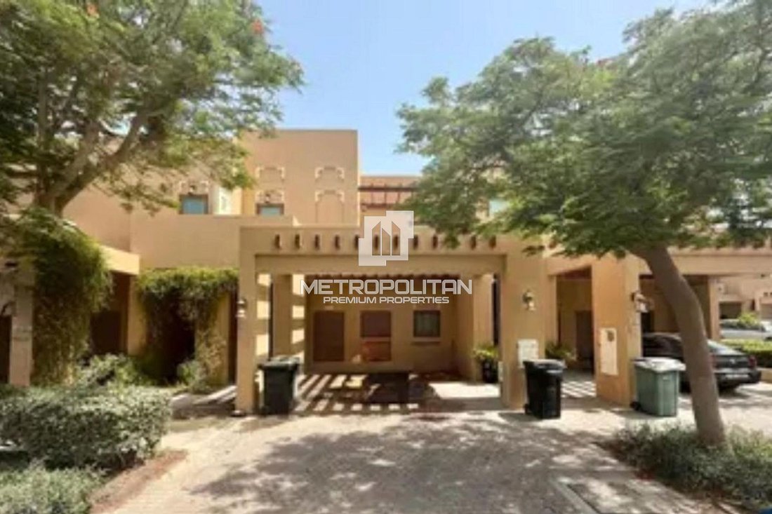 Townhouse in Jebel Ali Village, Dubai, United Arab Emirates 1 - 16068070