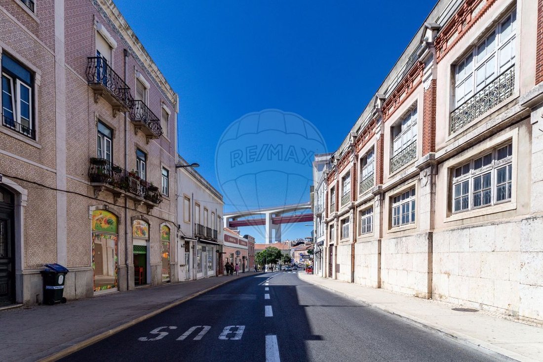 Otros en Alcantara, Lisboa, Portugal 3 - 16097104