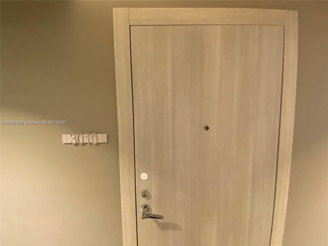 Condo in Miami, Florida, United States 2 - 16097157