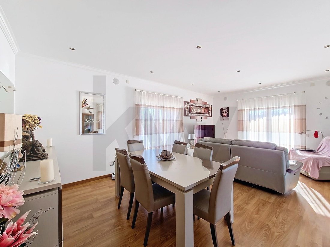 Townhouse in Santa Maria, Sao Pedro e Sobral da Lagoa, Leiria District, Portugal 4 - 16096772