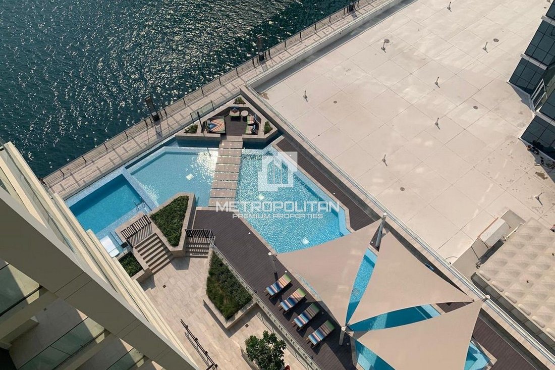 Apartment in Rabdan, Abu Dhabi Emirate, United Arab Emirates 1 - 16100192