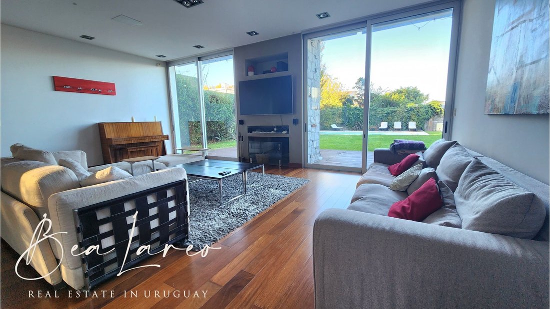 House in Montevideo, Departamento de Montevideo, Uruguay 5 - 16098563