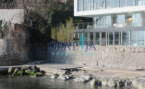 House in Mjesni odbor Kantrida, Grad Rijeka, Primorje-Gorski Kotar County 1