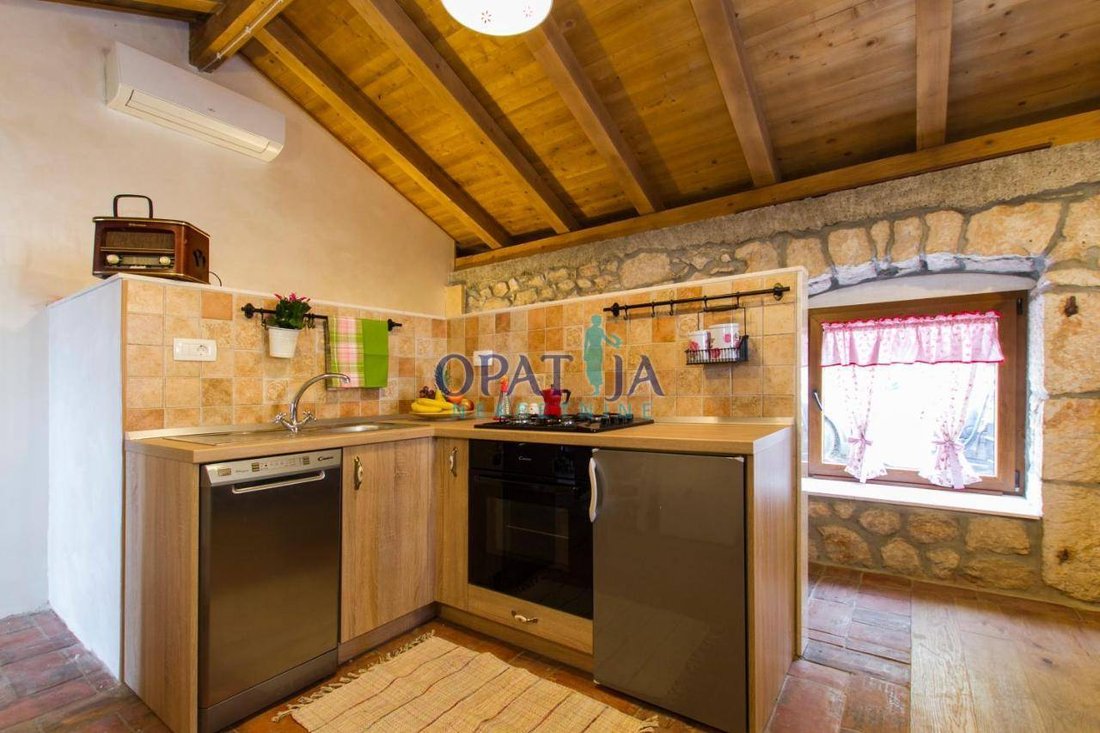 House in Opcina Moscenicka Draga, Primorje-Gorski Kotar County, Croatia 3 - 15491715