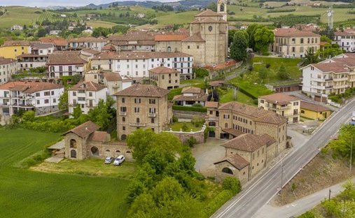 Castle for Sale in Bubbio, Piedmont, Italy