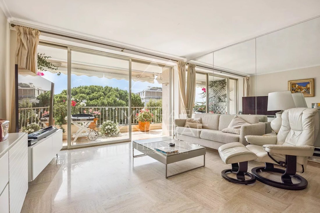 Apartment in La Source, Cannes, France 5 - 16098955