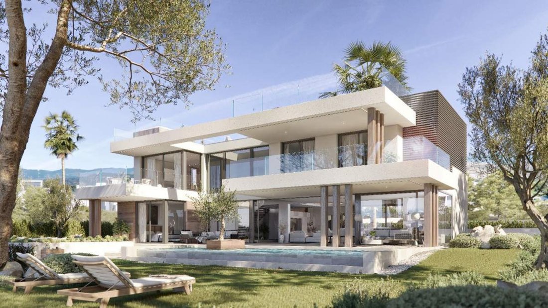Villa in Sotogrande, San Roque, Andalusia 1 - 16098888