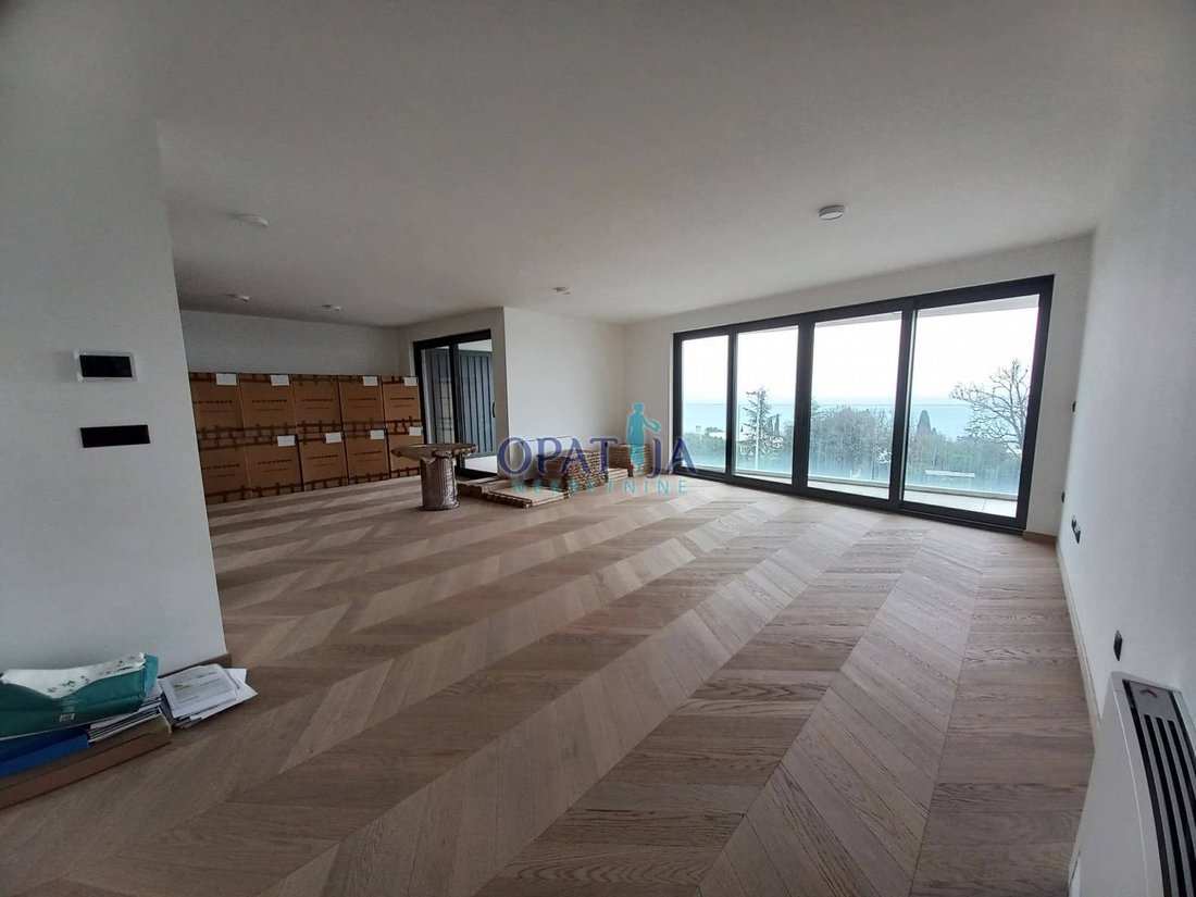 Apartment in Grad Opatija, Primorje-Gorski Kotar County, Croatia 1 - 15211420