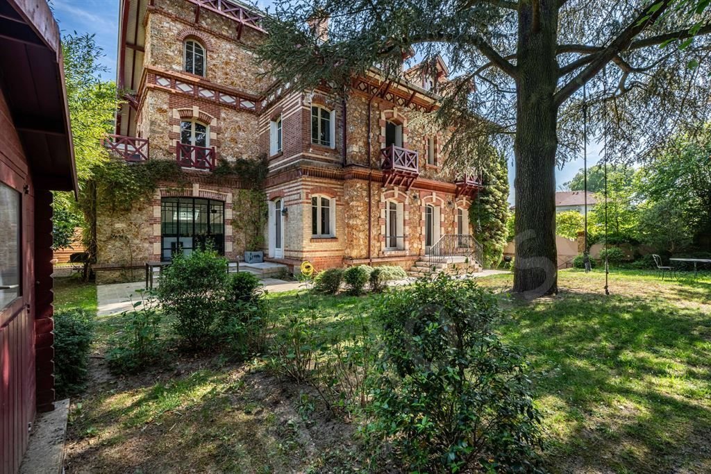 House in Chateau de Vaucresson, Vaucresson, France 2 - 16099107