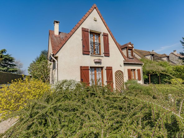 House in Mareil-le-Guyon, Ile-de-France, France 1 - 16099803