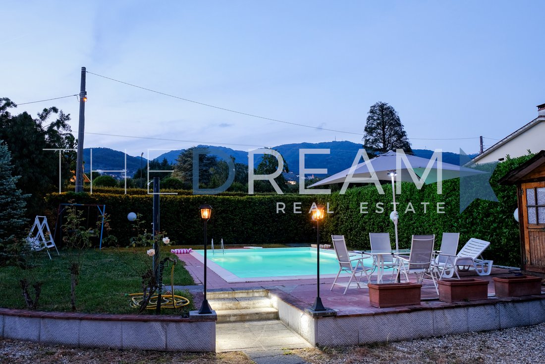 Villa in Capannori, Tuscany, Italy 4 - 16098568