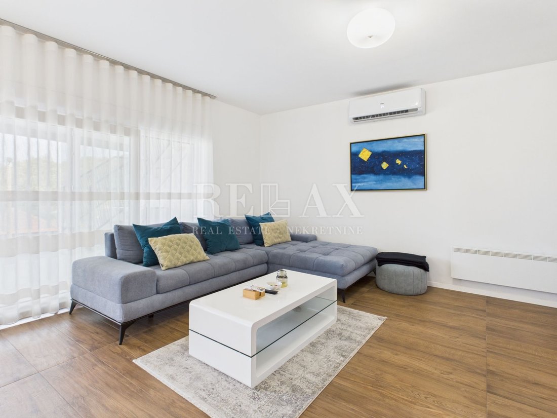 Apartment in Grad Crikvenica, Primorje-Gorski Kotar County, Croatia 3 - 16098041