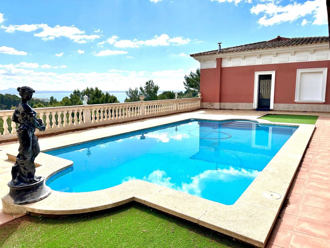Villa in Portals Nous, Calvia, Balearic Islands 2 - 13738602