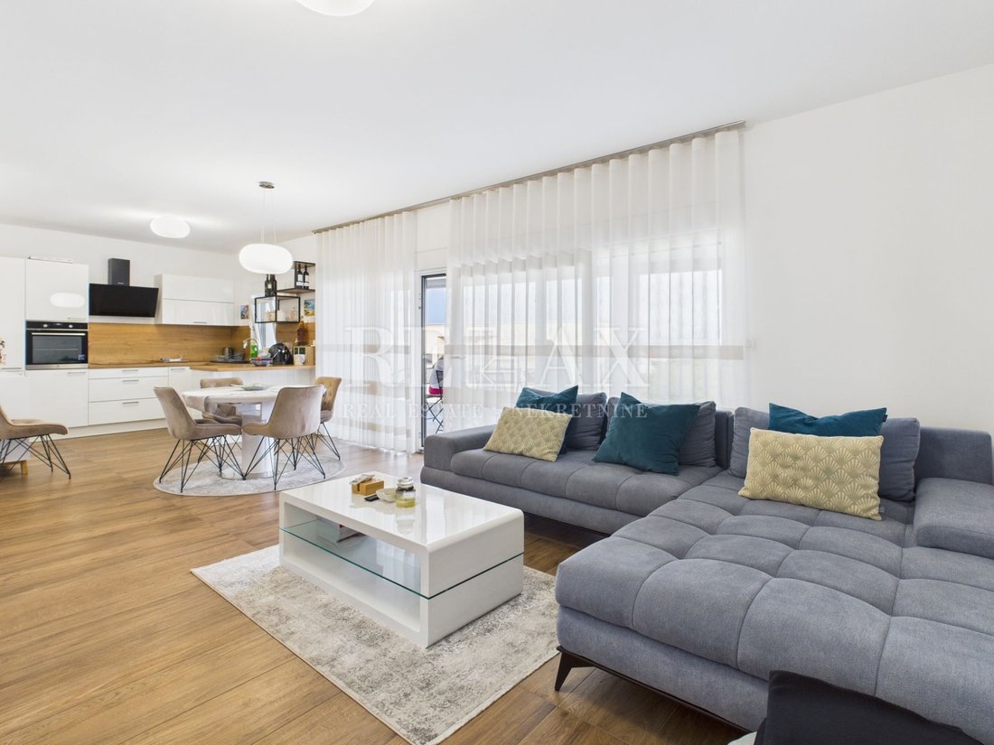 Apartment in Grad Crikvenica, Primorje-Gorski Kotar County, Croatia 2 - 16098041