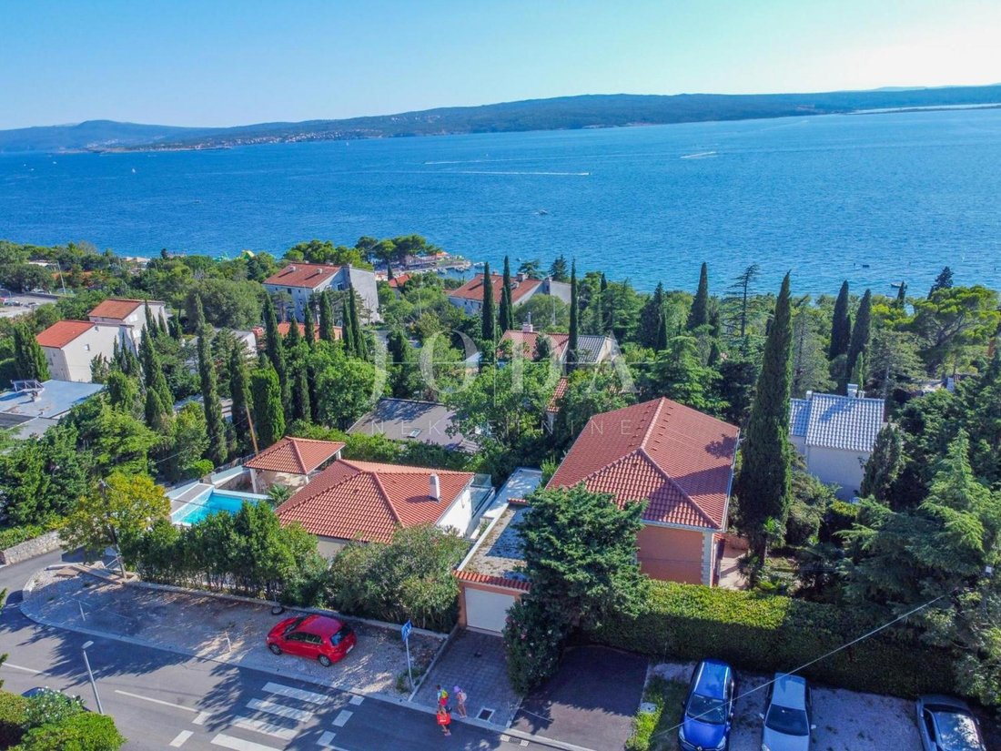 House in Grad Crikvenica, Primorje-Gorski Kotar County, Croatia 1 - 16098126