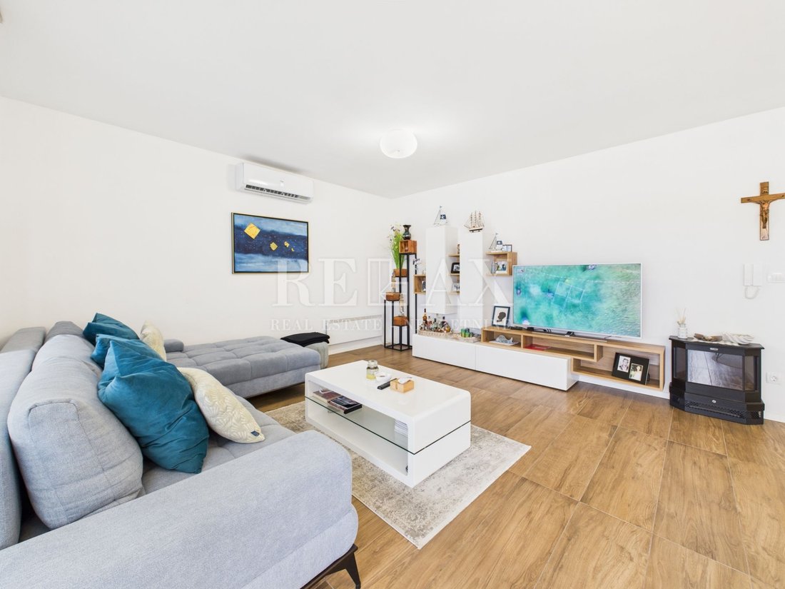 Apartment in Grad Crikvenica, Primorje-Gorski Kotar County, Croatia 4 - 16098041