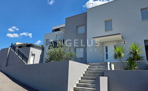 House in Strozanac Donji, Split-Dalmatia County, Croatia 1