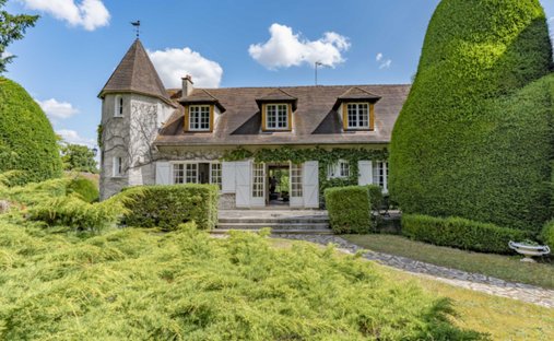 Sale Manor 735 M² 17 Rooms