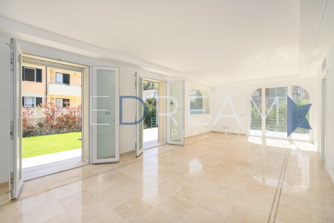 Apartment in Lungomare, Viareggio, Tuscany 2 - 16098660