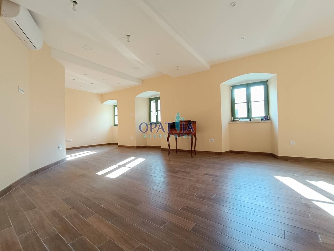Apartment in Grad Opatija, Primorje-Gorski Kotar County, Croatia 2 - 15142948