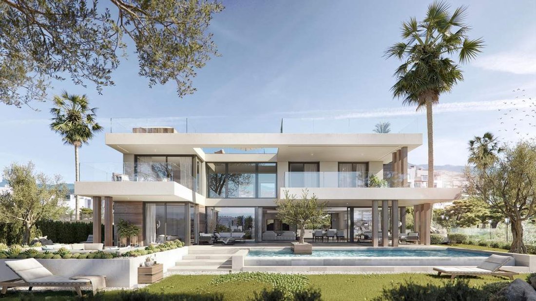 Villa in Sotogrande, San Roque, Andalusia 2 - 16098888