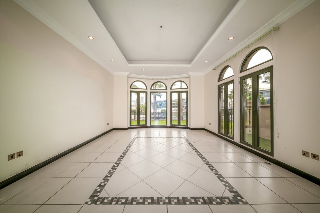 Villa in Palm Jumeirah, Dubai, United Arab Emirates 2 - 16099571