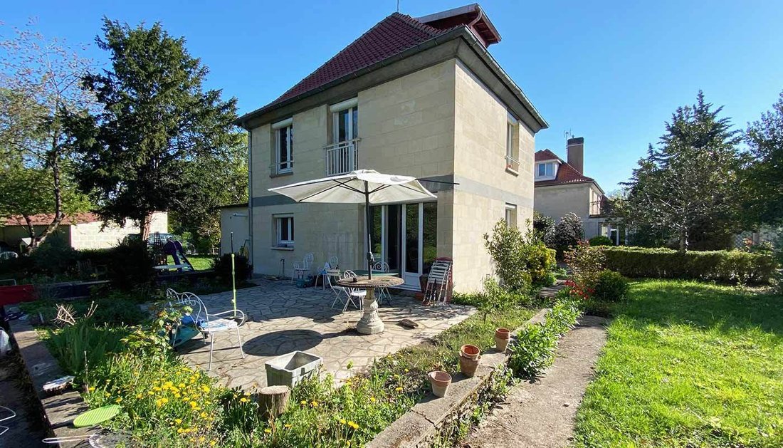 House in Gressets-Centre-Garenne-Bechevet, La Celle-Saint-Cloud, France 1 - 16099285