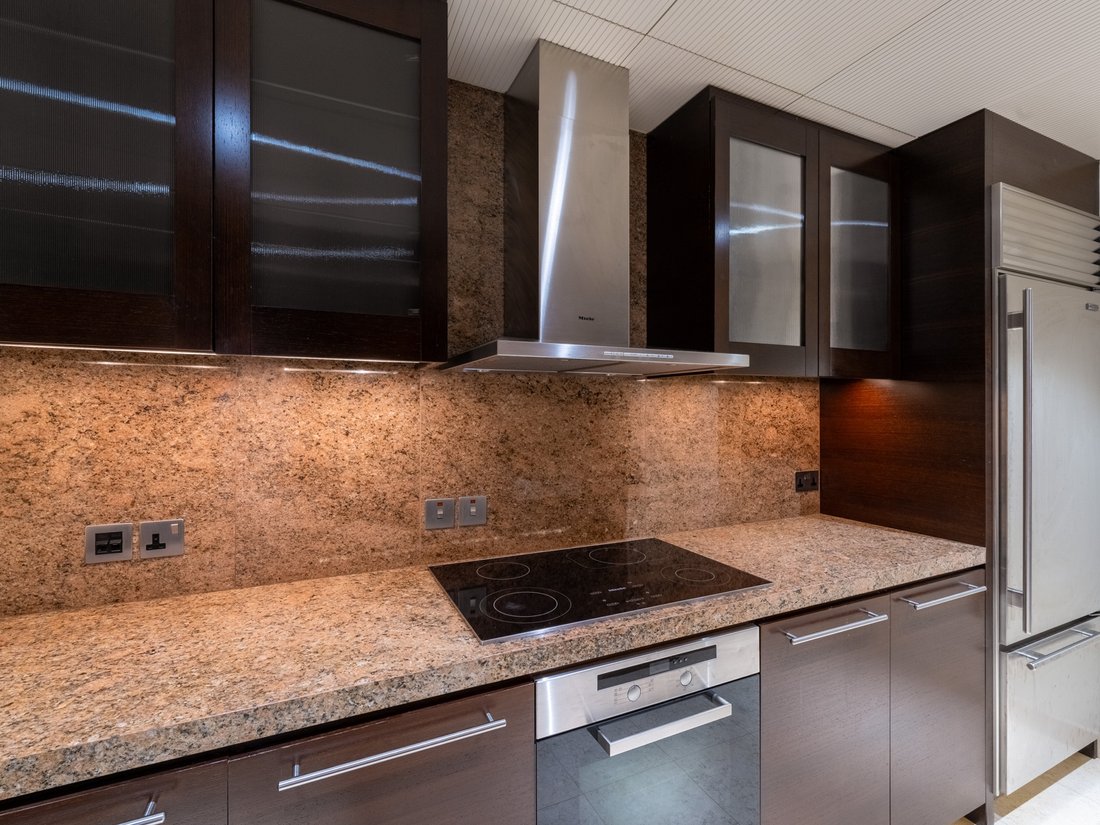 Apartment in Burj Khalifa, Downtown Dubai, Dubai 5 - 16099531