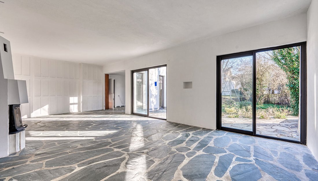 House in Domaine National du Château, Versailles, France 5 - 16099146