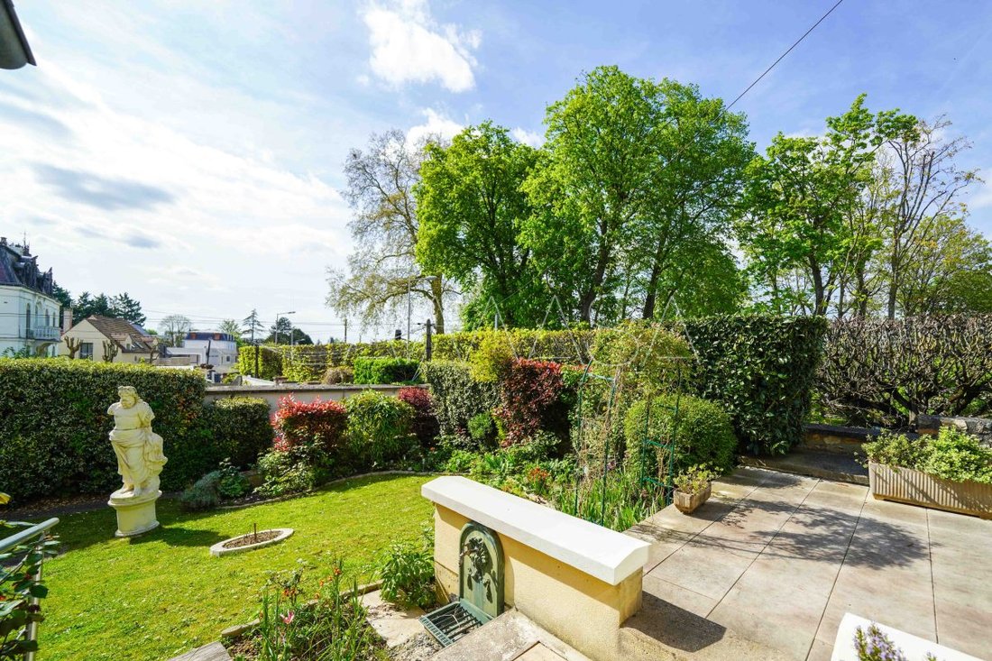 House in Lagny-sur-Marne, Ile-de-France, France 5 - 16099247