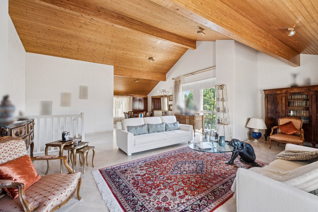 Bright Duplex Penthouse With Terraces Private Residence