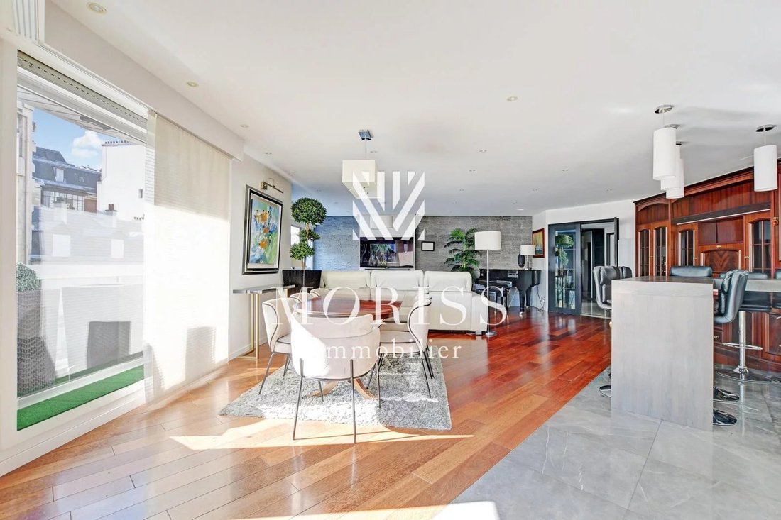 Apartment in Chaillot, Paris 16e Arrondissement, Paris 2 - 16099276