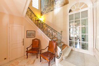 La Chapelle Royale: A Crown of Light Over Paris’s Verdant Heart