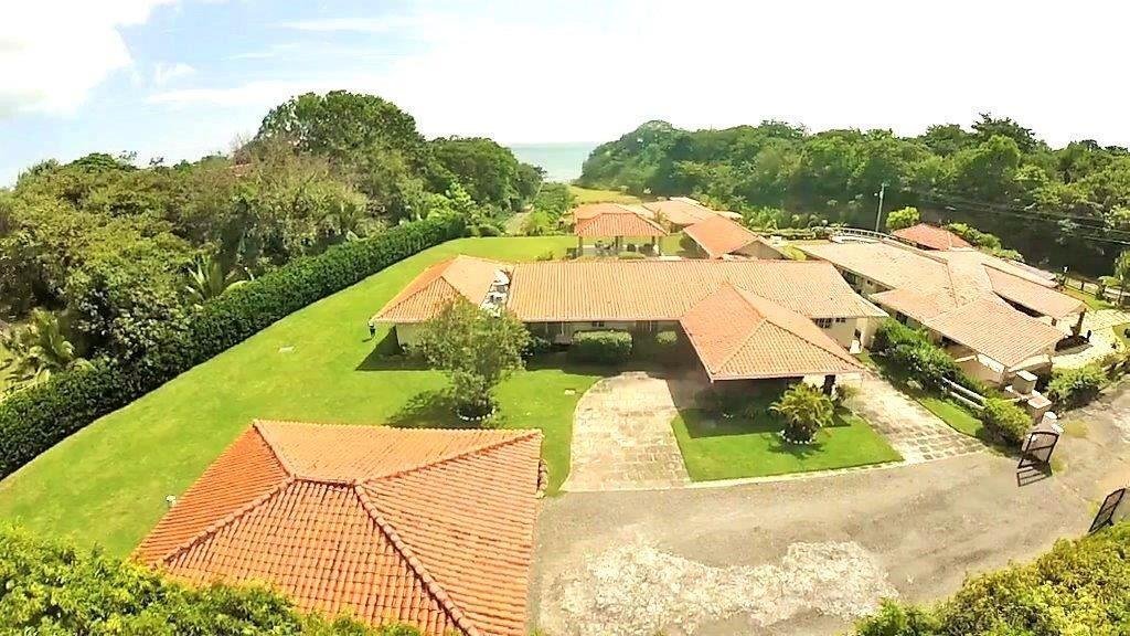 House in San Carlos District, Panama, Panama 1 - 16098404