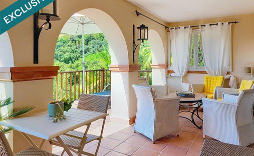Apartamento en Nartelle-Noyer-Bellevue-bd de los Sardinaux, Sainte-Maxime, Francia 1