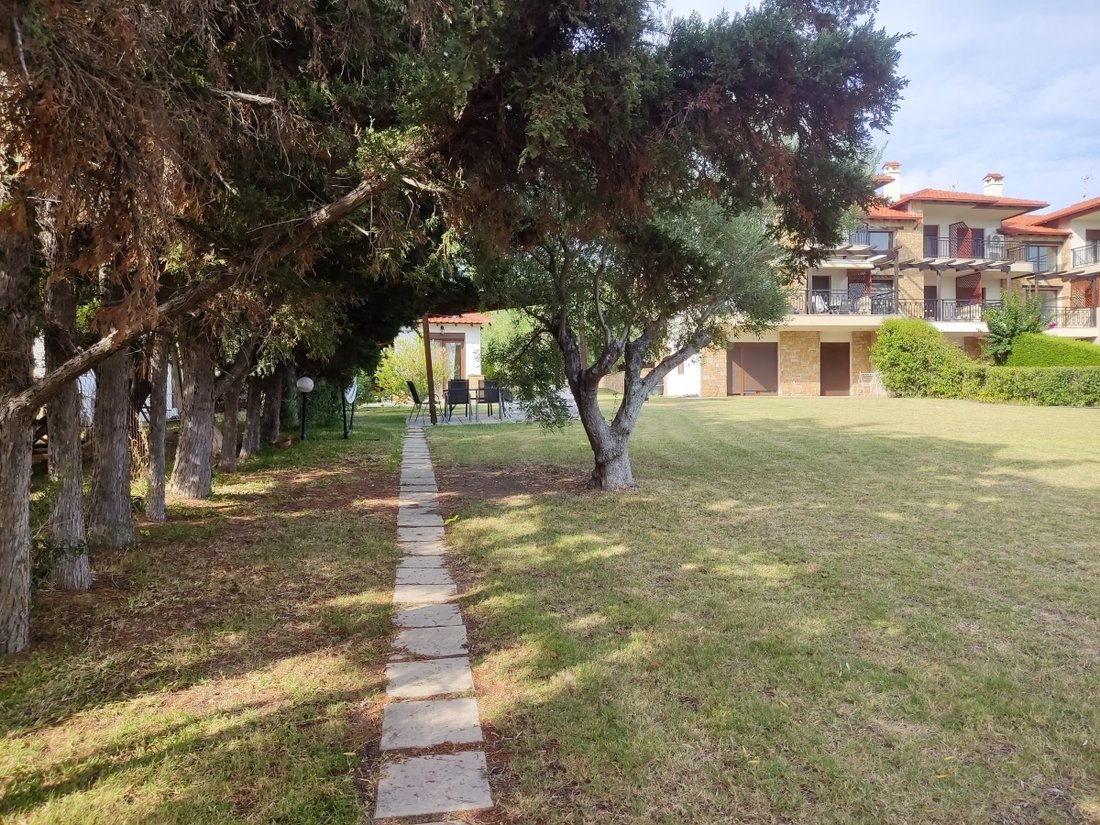 Villa in Pallini Municipal Unit, Macedonia and Thrace, Greece 4 - 16063728