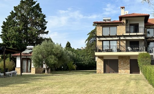 Villa in Pallini Municipal Unit, Macedonia and Thrace, Griechenland 1