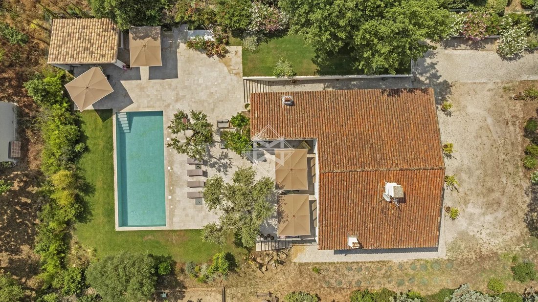 Villa à Grimaud, Provence-Alpes-Côte d'Azur, France 1 - 16099760