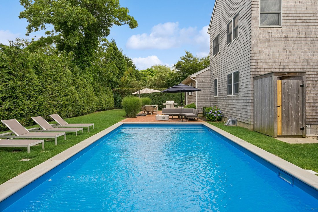 Southampton, New York, United States 3 - 15921650