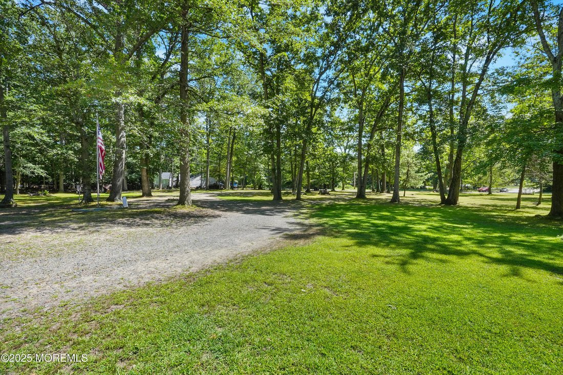 Land in Manalapan Township, New Jersey, United States 2 - 16101689