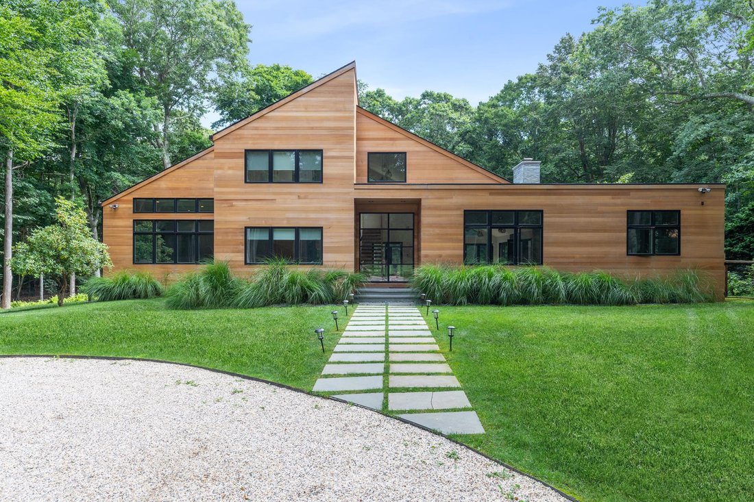East Hampton, New York, United States 1 - 15878355